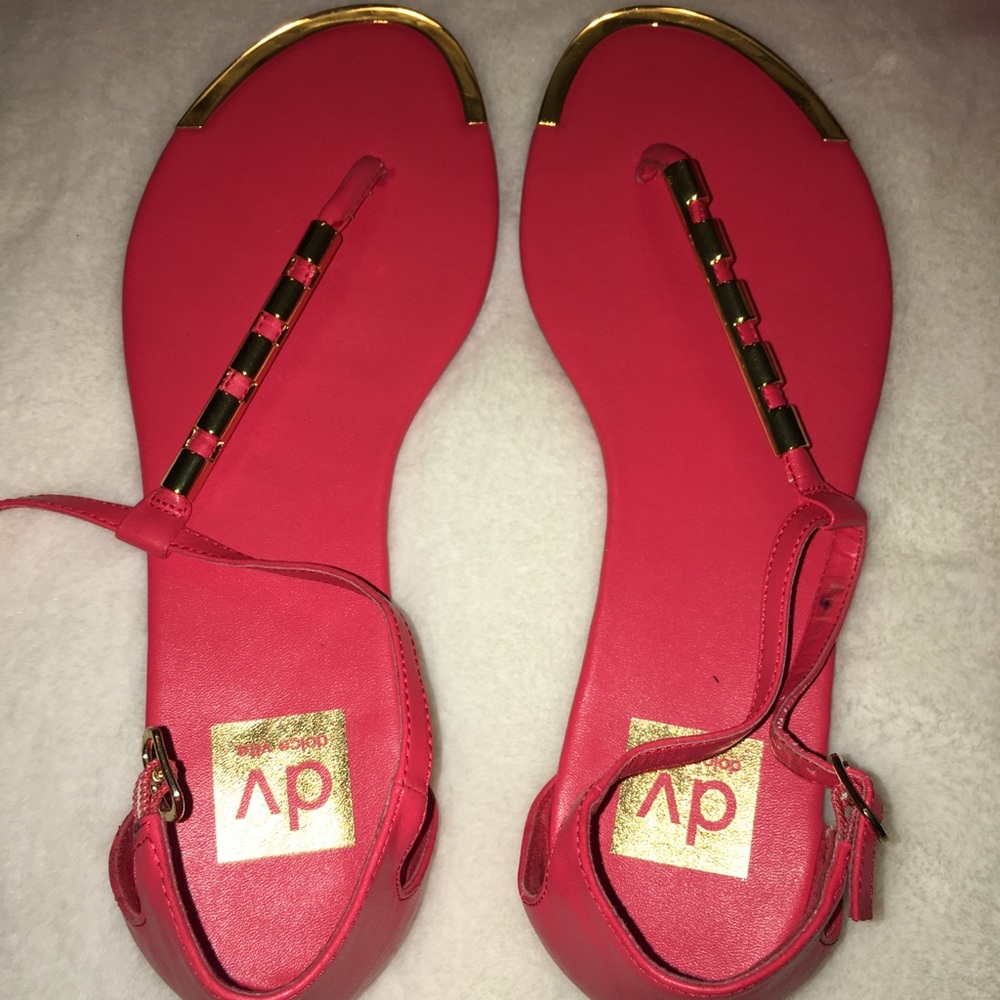 ‼️DV sandals - Picture 2 of 5